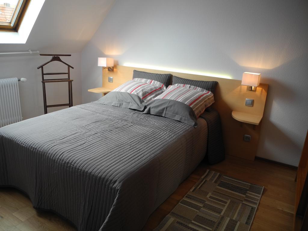 Au Pied Du Chateau Lichtenberg Quarto foto