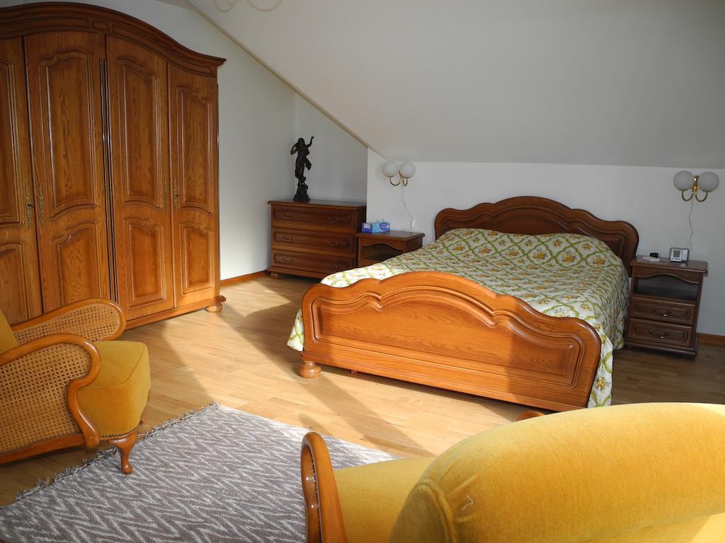 Au Pied Du Chateau Lichtenberg Quarto foto